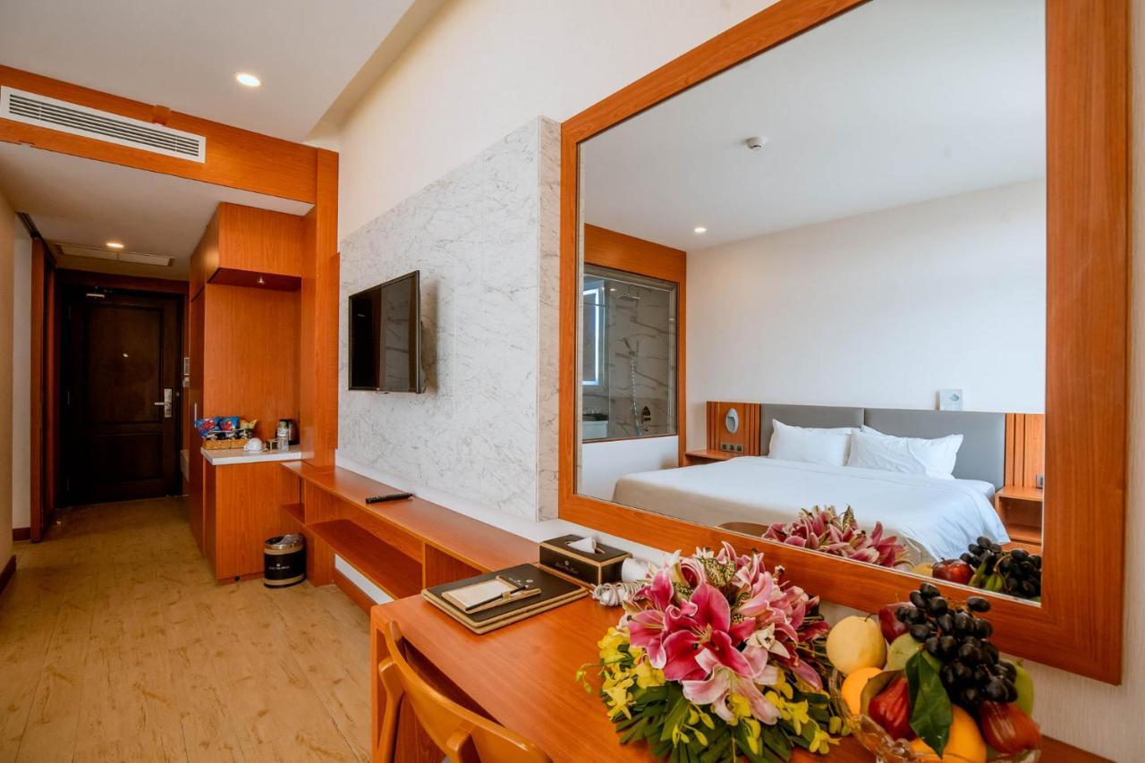Bella Vita Hotel Long Hai Exterior photo
